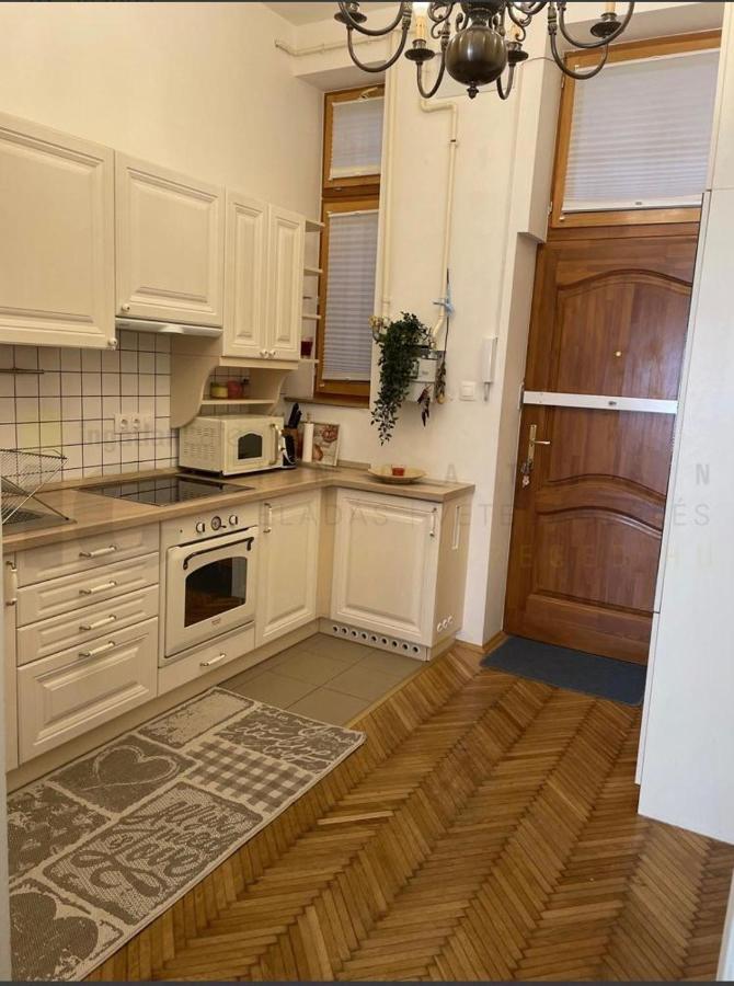 Apartamento Sun City Szeged Exterior foto